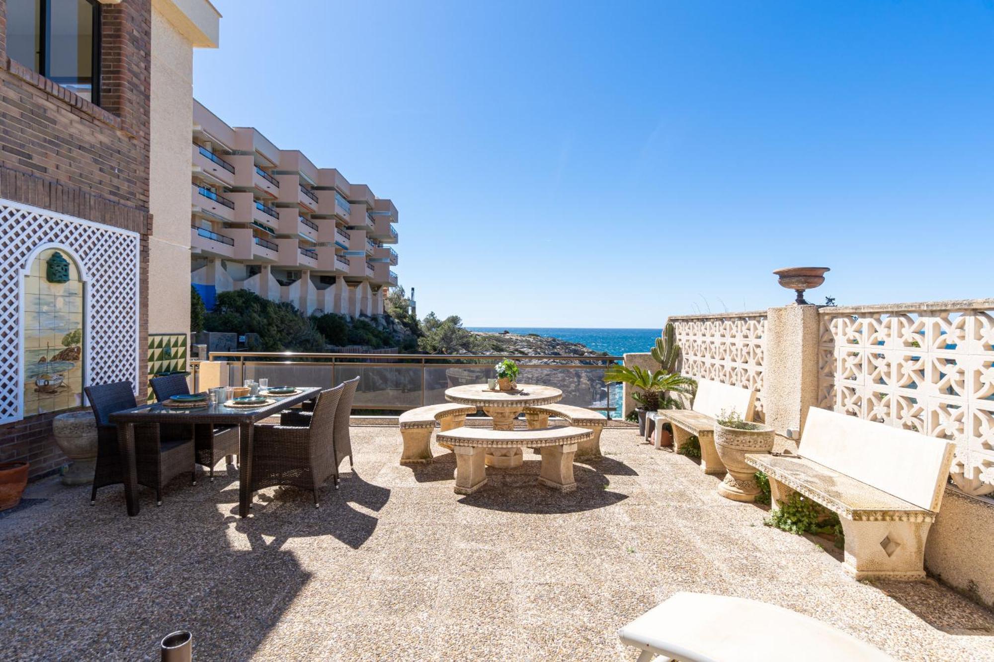 Mediterranean Way - El Mirador サロウ エクステリア 写真