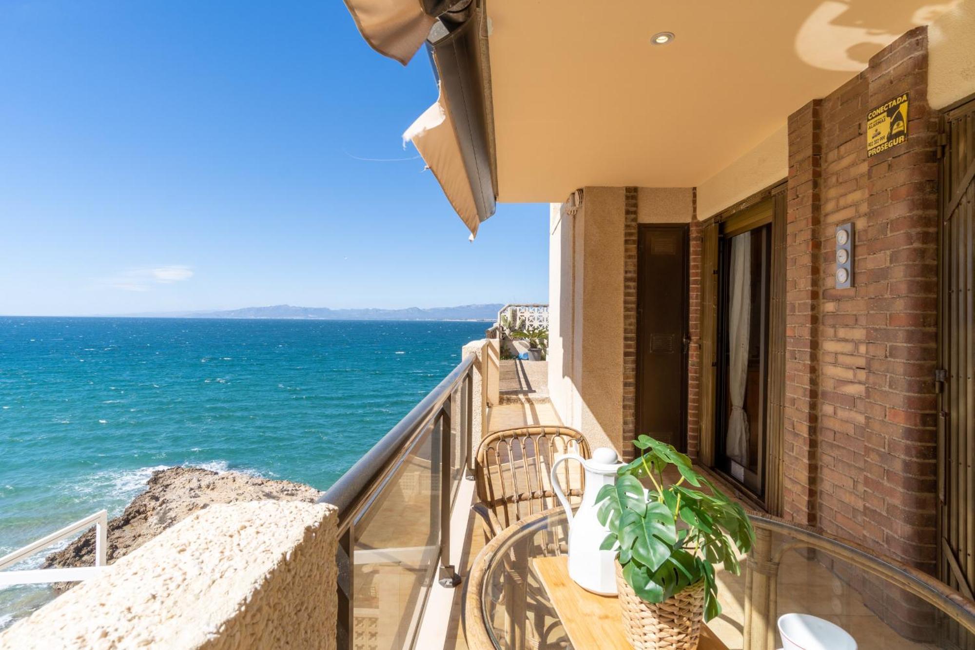 Mediterranean Way - El Mirador サロウ エクステリア 写真