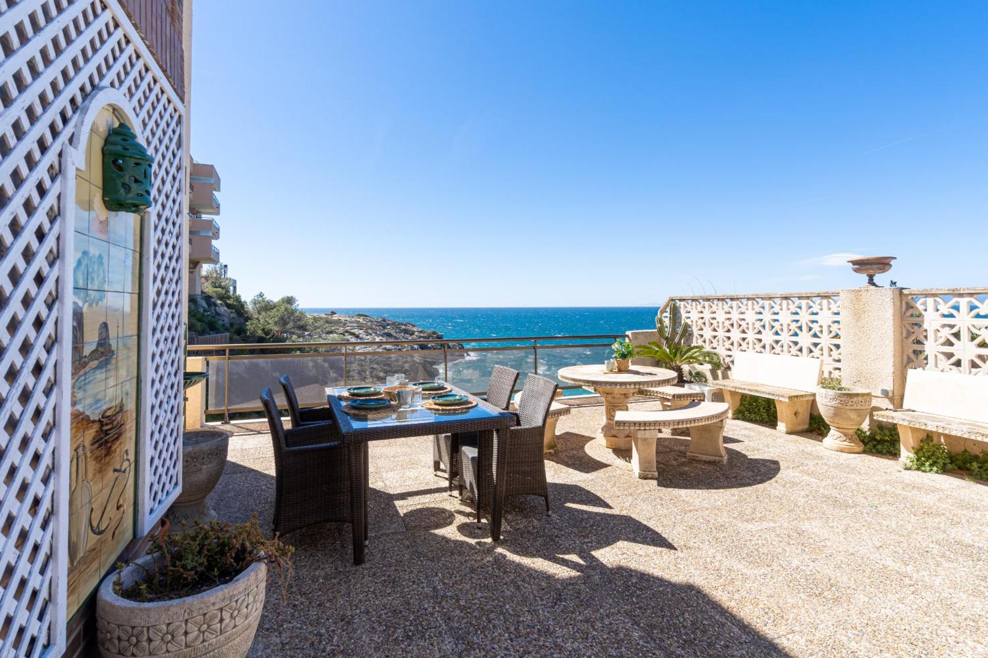 Mediterranean Way - El Mirador サロウ エクステリア 写真
